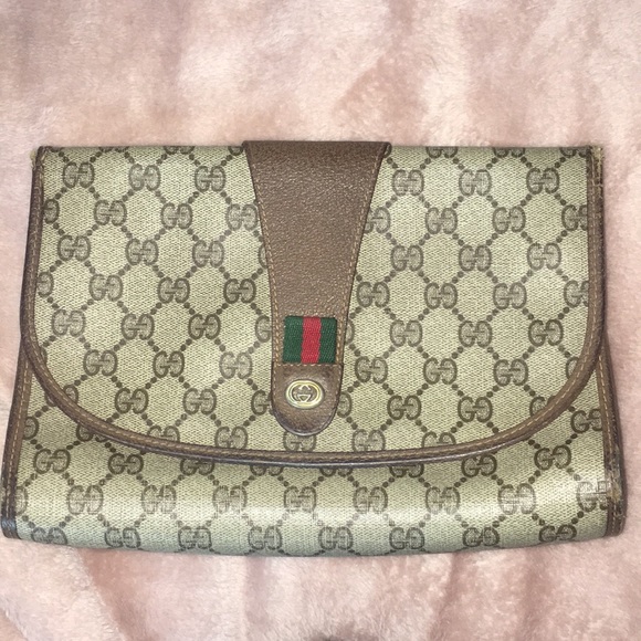 Vintage Gucci Clutch ✨ - Picture 2 of 7